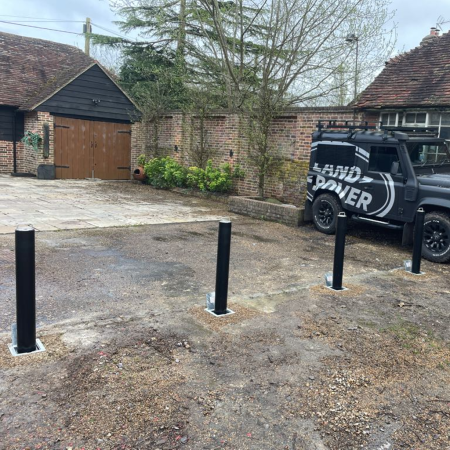 R14 LA (850) Lift Assisted Telescopic Bollard